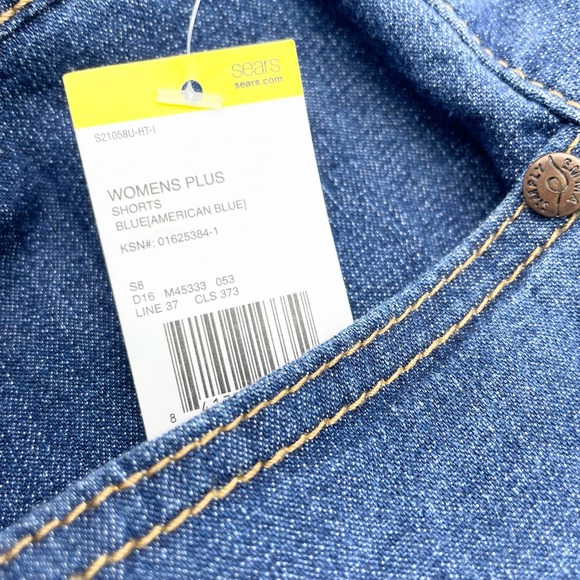 NEW Simply Emma Plus Size Denim Shorts Cuffed American Blue Wash Stretchy - Picture 7 of 9